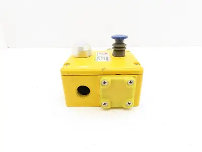 ABB Jokab Safety LineStrong3R Rope Pull Grab Cable Switch E-Stop 2TLA050208R1232