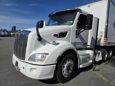 USED 2018 PETERBILT 579