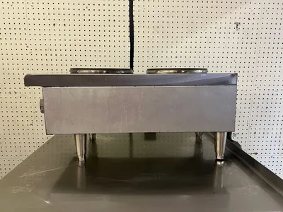 Used Star Used Star 502FF 2 Burner Countertop Range with Solid Burners - 208V 1Ph Commercial Ranges Illinois US | Falcon Restaurant Supply #1375575