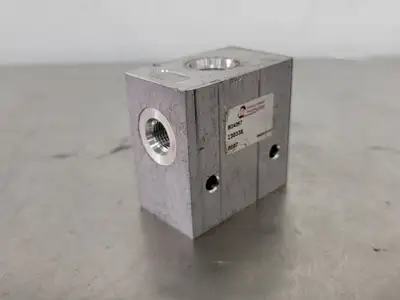 USED INTEGRATED HYDRAULICS B24257
