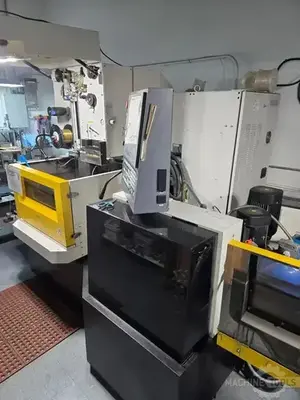 Used 2017 FANUC ROBOCUT A-C400IB Wire EDM Arizona US | KD Machinery #1343340