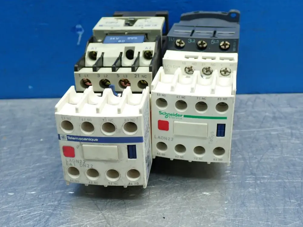 Used SCHNEIDER ELECTRIC LADN22 Contact Blocks Ohio US | HGR 24 #869697