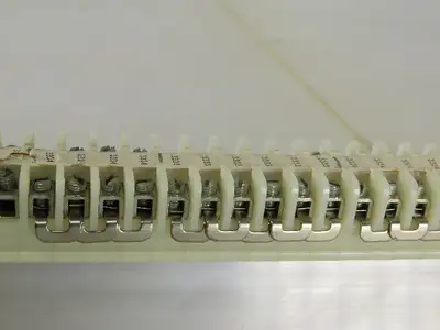 Allen Bradley BUL 1492-CA Rail Mount 33 BUL 1492-CA W/62 BUL 1492-F