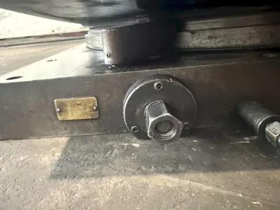 30" X 40" DEVLIEG AIR LIFT ROTARY TABLE. STOCK # 0221026