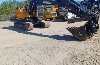 Used HYUNDAI HX235ALCR Crawler Excavators Illinois US | Mitsubishi HC Capital America #1362939