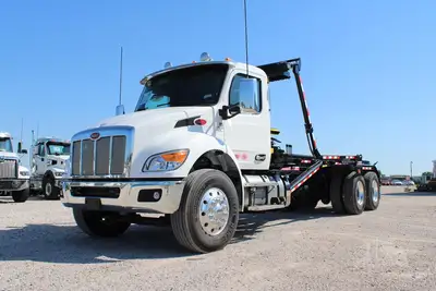 New | in-Stock 2027 PETERBILT 548 Rolloff Trucks Texas US | Roll Off Truck World #1492014