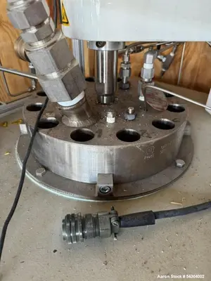Used Autoclave Engineers 5 Gallon High Pressure Reactor System – 1900 PSI Jacket