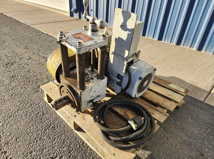Used MASTER MACHINE TOOLS MASTER D>E Vertical Mills Texas US | FMI Trading #679494