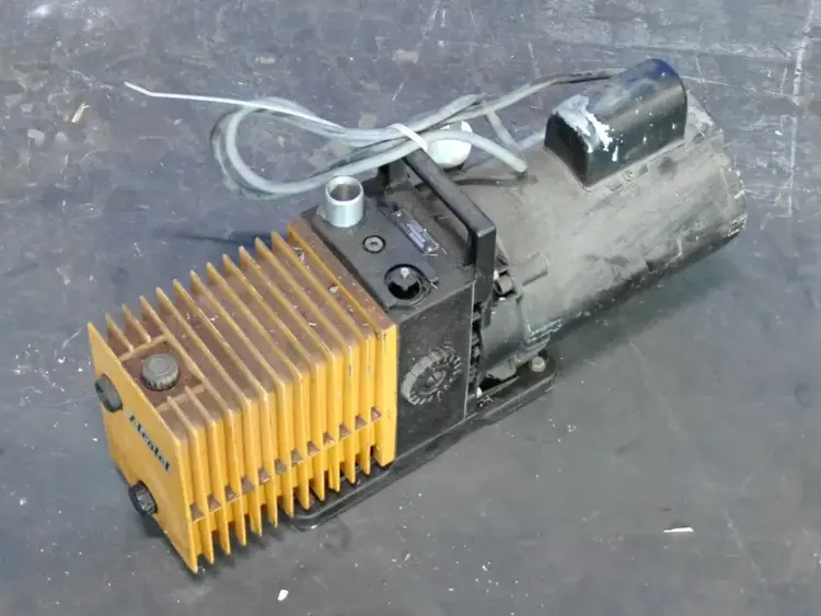 Used ALCATEL M2012A Pumps Ohio US | HGR 24 #938035