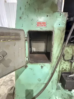1.5 HP BRIDGEPORT SERIES I VERTICAL MILL / MILLING MACHINE: STOCK #20705
