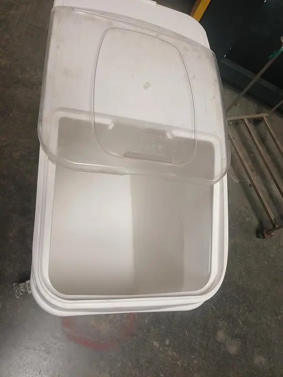 Used WINCO IB-27 Restaurant Storage Containers Tennessee US | BAKE Marketing #900291