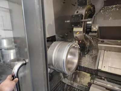 2015 HAAS ST-40 CNC Lathes | Tight Tolerance Machinery (2)