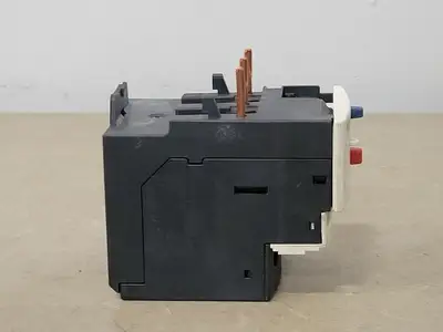 Used SCHNEIDER ELECTRIC LRD 16 Misc Electrical & Power Parts British Columbia CA | Lenmark #251552