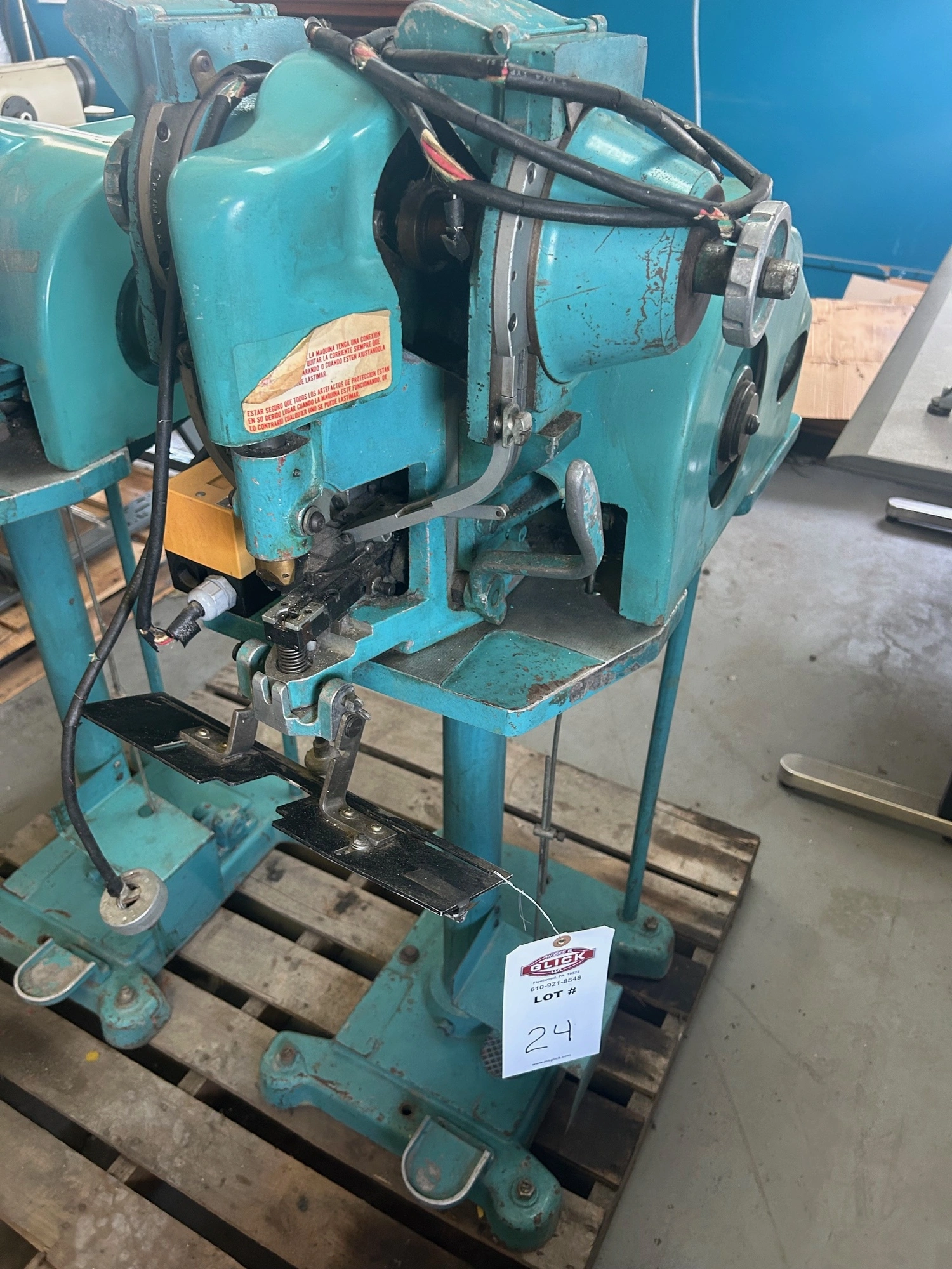 Scovill Fasteners GA Automatic Snap Button Machine Press