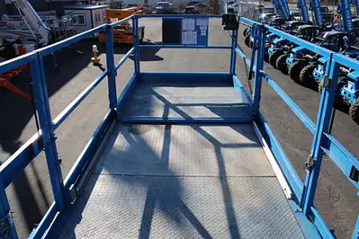 Used 2018 Genie GS4390RT Scissor Lifters New York US | United Lift #1445420