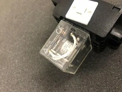 IEC255 WITH SOCKET BASE