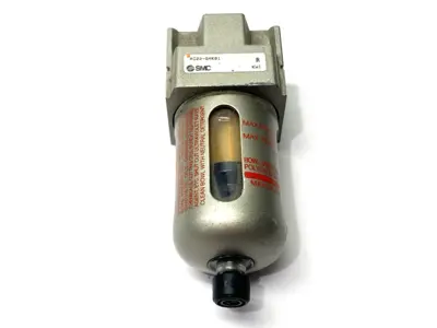 Used SMC Pneumatic Filter 1/4" NPT Filters Michigan US | Maverick Industrial Sales #1514704