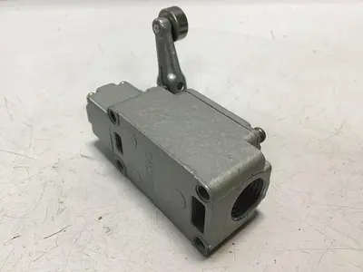 USED YAMATAKE 1LS1-J