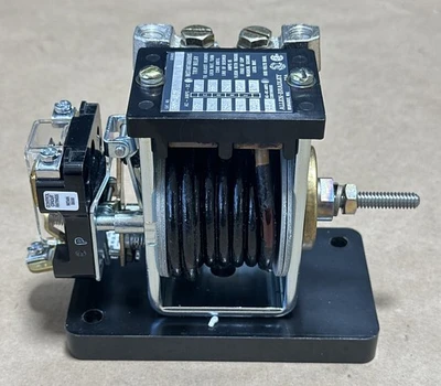 NEW Allen-Bradley 809-A12E