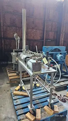 Hinds Bock 128 oz. depositor/PUMP