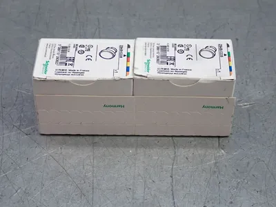 NEW SCHNEIDER ELECTRIC SQUARE D ZB4BV033S