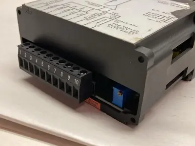 Used RED LION CONTROLS APLVD400 Digital Readouts Ohio US | Surplus Asset Holdings #1246803