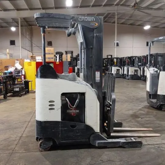 USED 2016 CROWN RR5725-45