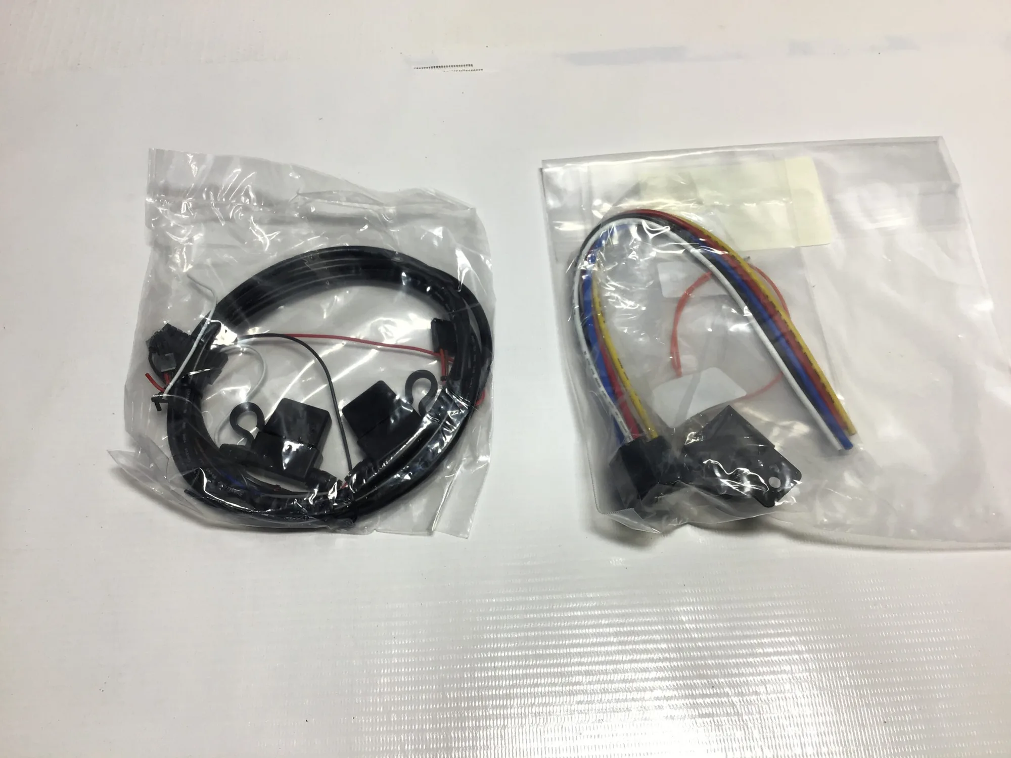Solution99 F70525/F37116 Connectorized Accessory Harness LMU 4200 & 12V PTO Kits for LMU26XX/4XX