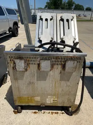 Used Garland Used Untested Garland XG36-2 Clamshell 2 platens 36" 220V 3 Phase NG AS IS Grills & Griddles Illinois US | Falcon Restaurant Supply #1376135