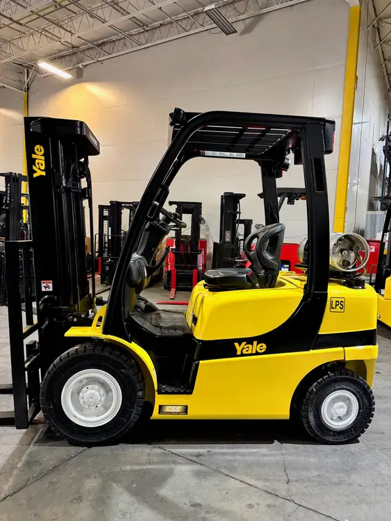Used 2023 Yale GLP050VXN Internal Combustion Forklifts: Pneumatic Tire New York US | United Lift #1693421