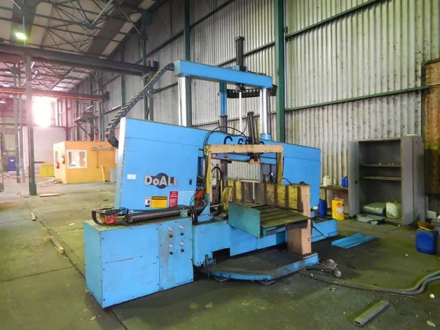 USED DOALL 1000 X 660 MM CNC