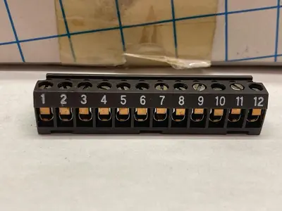 New | in-Stock BUCHANAN SSB4P12S11 Miscellaneous Equipment (Electrical & Power) | Surplus Asset Holdings #1198031