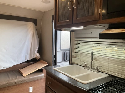 Used 2017 COACHMAN FREEDOM EXPRESS 22TSX- 1SL Campers, Caravans, Motorhomes Michigan US | Miedema Asset Management Group #1370131