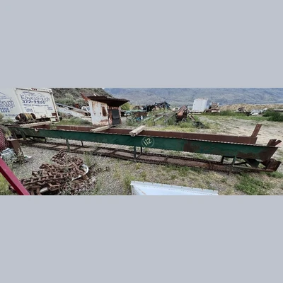 25in Wide x 30.75ft Long Chain Conveyor