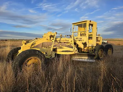 Caterpillar 12' Motor Grader