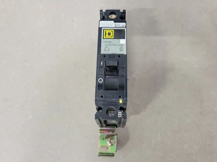 Used SQUARE D FH16015B Switchgears British Columbia CA | Lenmark #239483