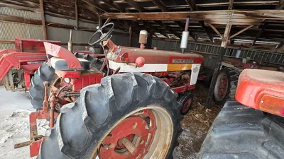 FARMALL 560 Tractor | Iron Listing (41)