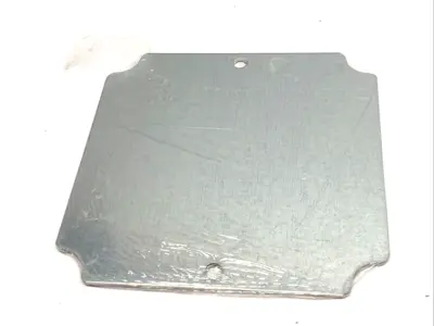 USED BUD INDUSTRIES STEEL INTERNAL PANEL 4.9"X4.9"X0.06" LOT OF 4