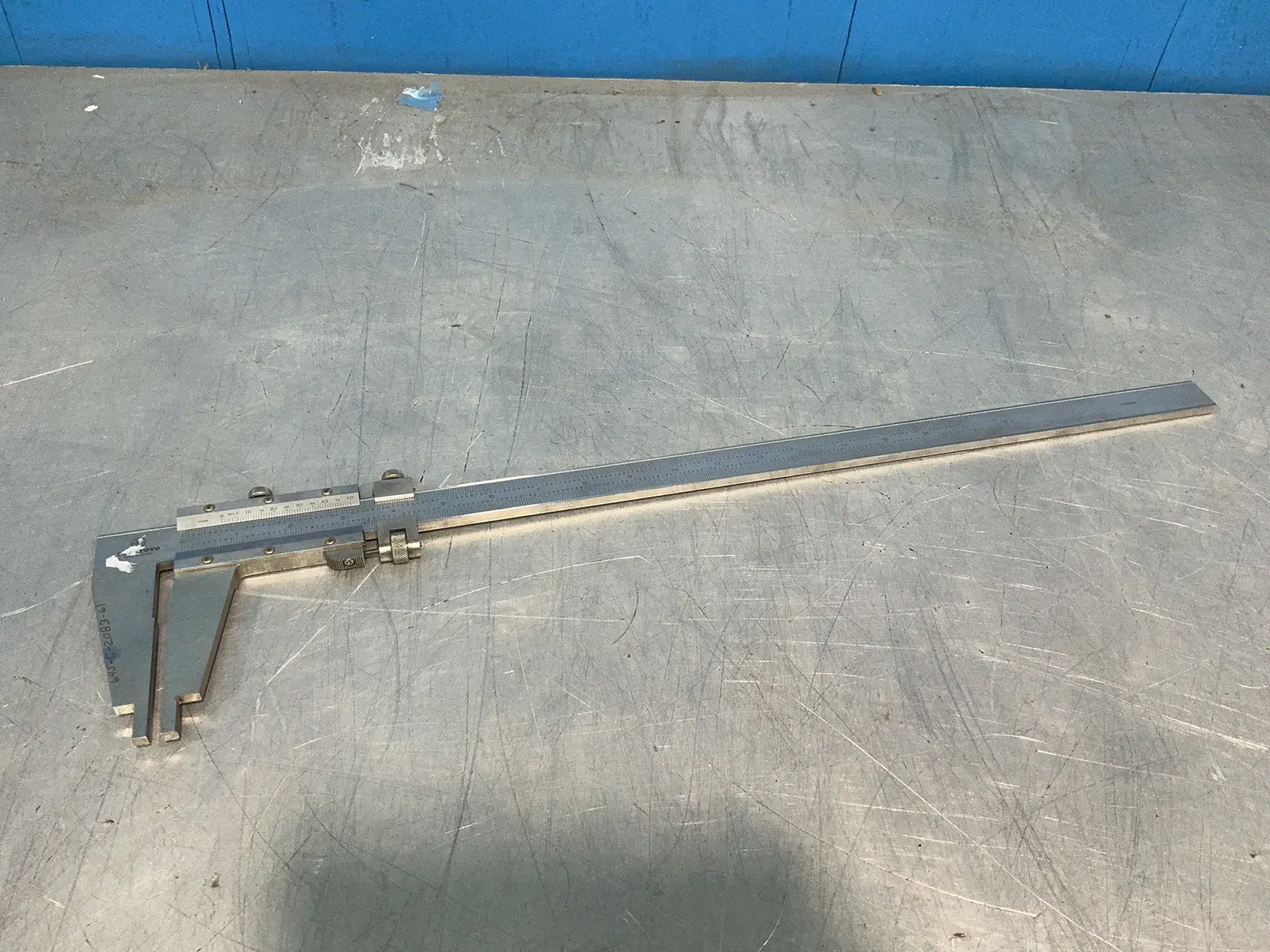 Used MITUTOYO _UNKNOWN_ Vernier Calipers Ohio US | HGR 24 #1263323