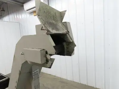 Enomoto CNC Chip Conveyor 16"x 67" Infeed 46-50" Discharge 220V 3PH