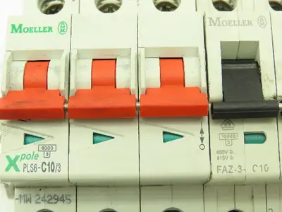 Moeller AB Eaton Circuit Breaker Single 3 Phase 1-50A 415V Din Rail Mixed Lot