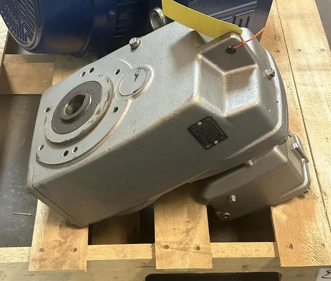 Used NORD SK3282/12AZBG-100L/8-2 Industrial Controls Ohio US | Surplus Asset Holdings #1364191
