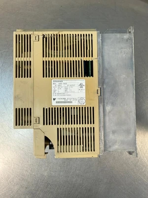 Yaskawa Servopack SGDB-10ADG 50/60Hz 3Ph (1.2.4)