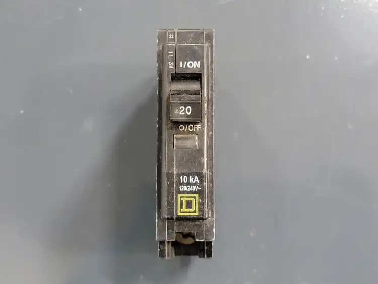 Used SQUARE D QOB120 Switchgears British Columbia CA | Lenmark #243435