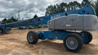 USED 2017 Genie S-125
