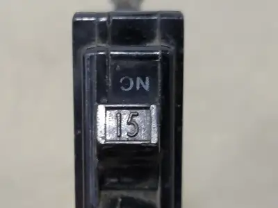 15 Amp, 1 Pole, 120/240 volts Circuit Breaker OO115