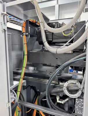 2015 ENGEL 2-COLOR E-VICTORY 170H/50V/130 Injection Molding Horizontal/Vertical | Machinery Network (4)