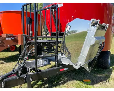 Used CLOVERDALE _UNKNOWN_ Feeder Wagons Iowa US | Keast Enterprises #1360120