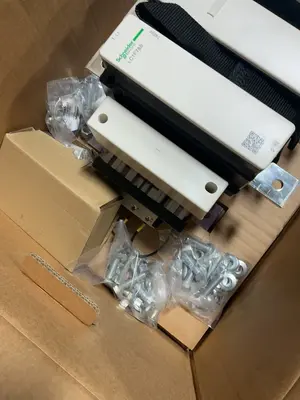 USED SCHNEIDER ELECTRIC LC1F780F7