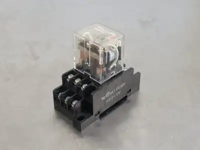 USED OMRON LY3N